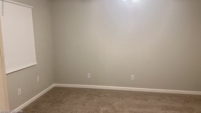 Building Photo - 3900 Glen Knoll Ct