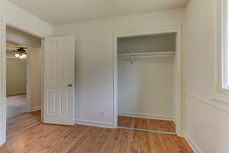Building Photo - 3514 Glory Cir