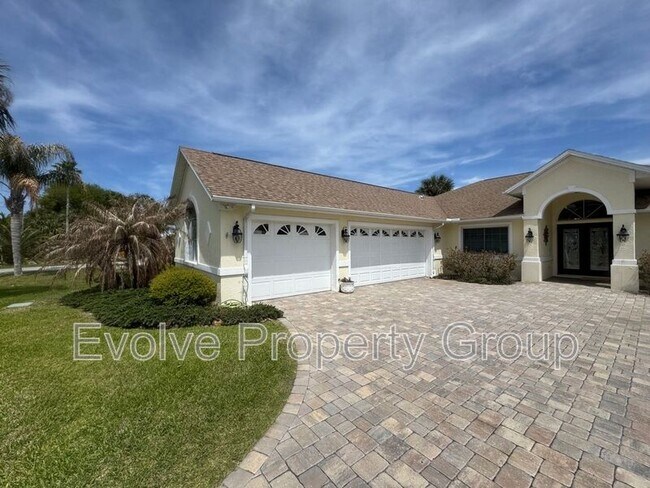 Building Photo - 470 Lambert Ave