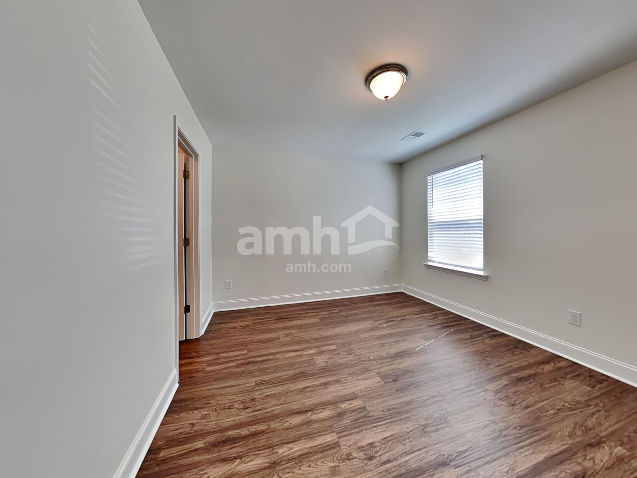 Building Photo - 318 Azore Way