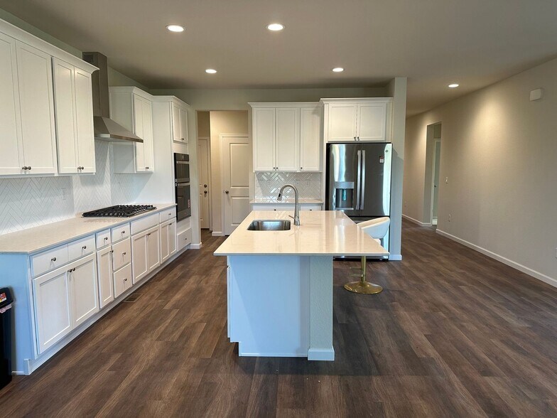 Building Photo - 274 Marlowe Dr