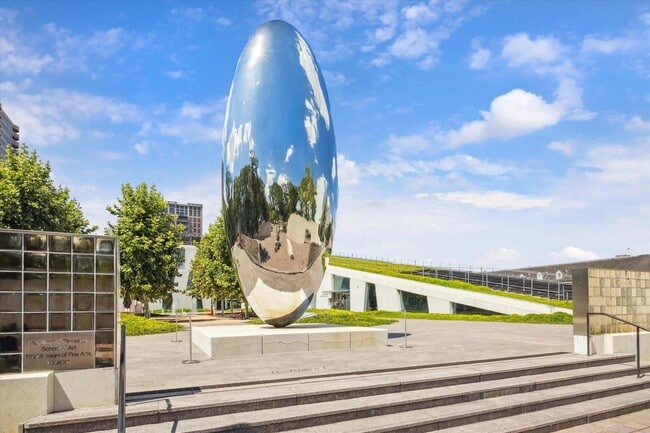 Building Photo - 1205 Autrey St