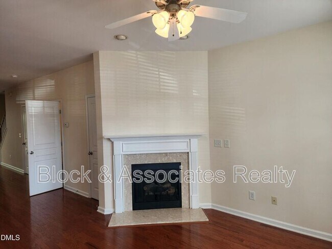 Building Photo - 642 Cupola Dr