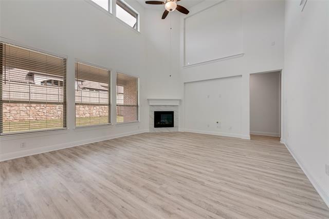 Building Photo - 409 Cottontail Ln