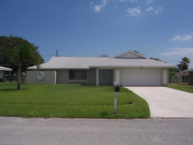 Primary Photo - 2163 SE Shelter Dr