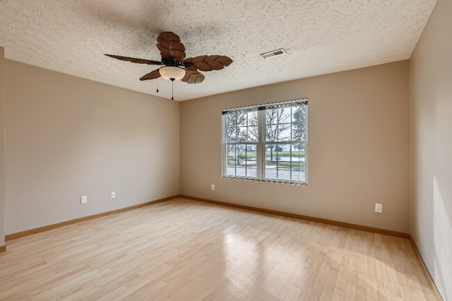 Building Photo - 5522 Spring River Ave