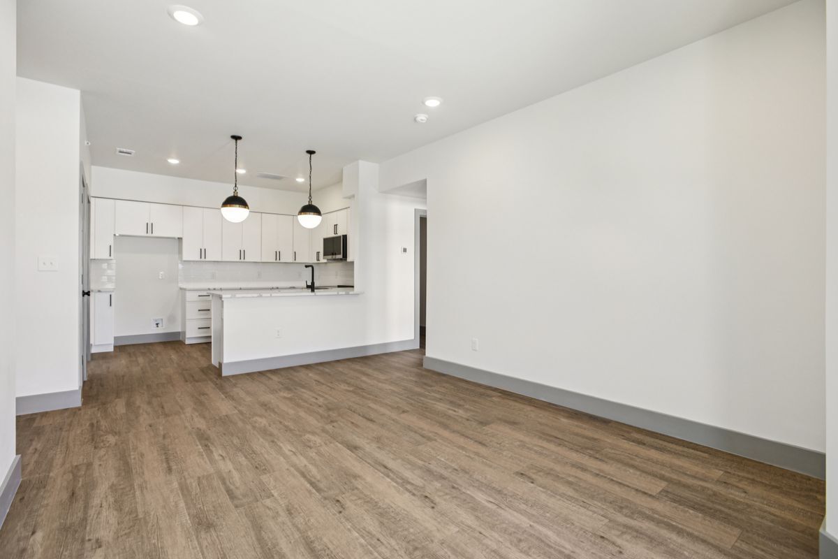 Building Photo - 2450 Wickersham Ln