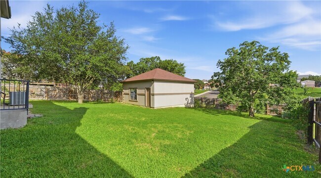Building Photo - 7338 Raintree Forest