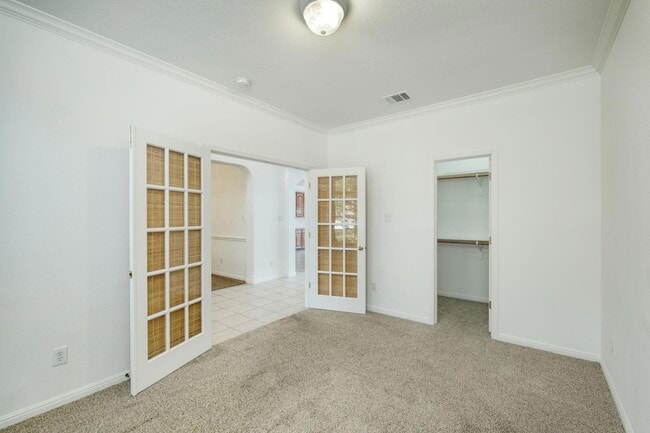 Building Photo - 2403 Vestavia Ridge Ln