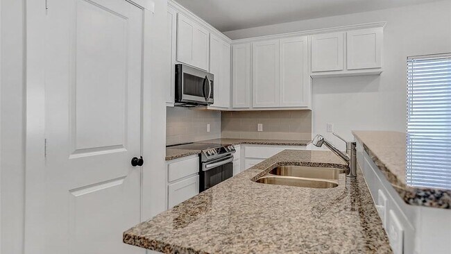 Building Photo - 1219 Bells Dr
