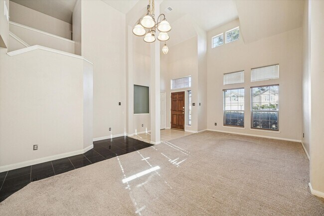Building Photo - 6227 Sentry Park Ln