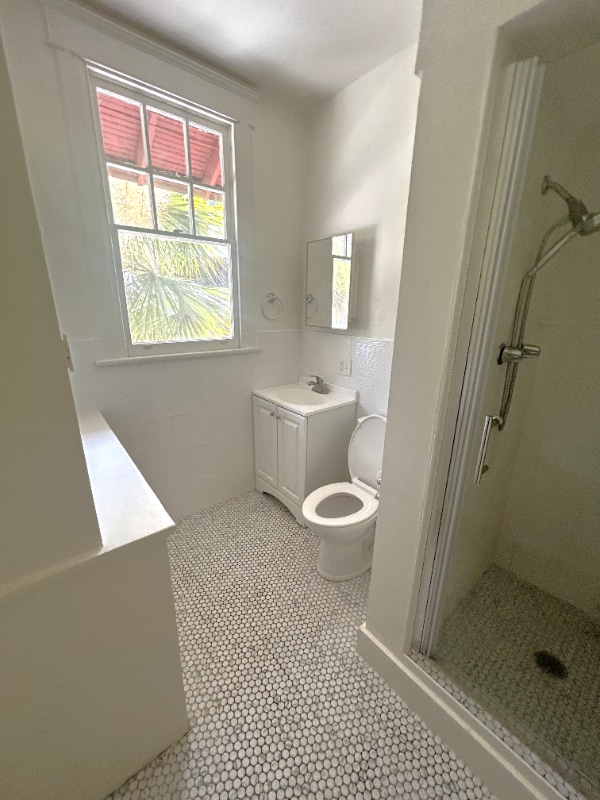 Building Photo - 1031 Broadway St