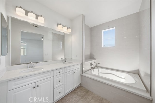 Building Photo - 2830 E Via Fiano