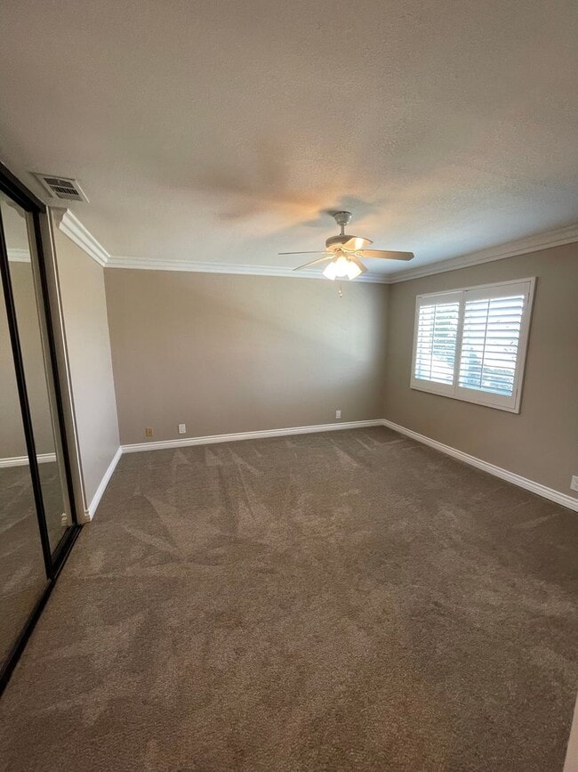 Building Photo - 3 Bed 3 Bath + Loft Anaheim Hills