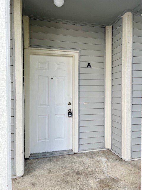 Building Photo - 4647 Melody Dr