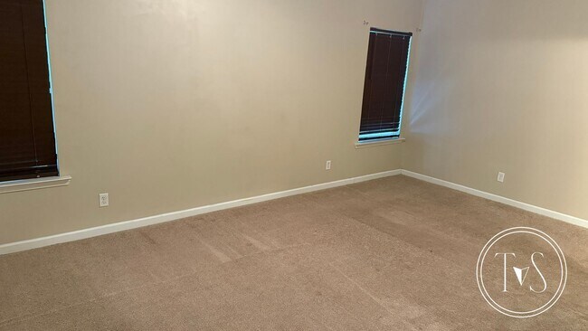 Building Photo - 1284 Windrow Dr