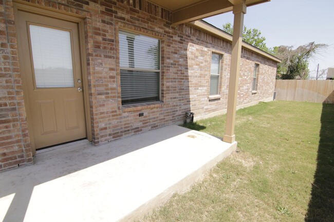 Building Photo - Stained Concrete Floors / No Carpet / Frid...