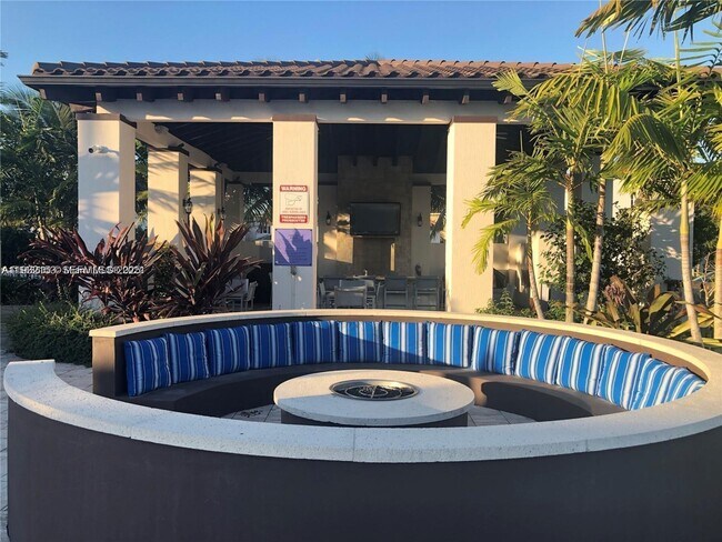 Building Photo - 9360 SW 170th Passage