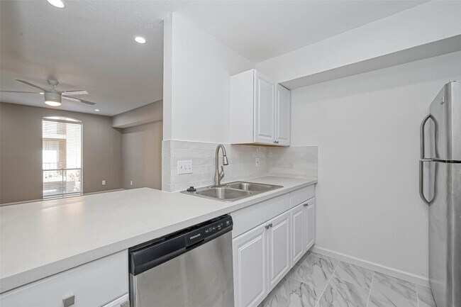 Building Photo - 4645 Wild Indigo St