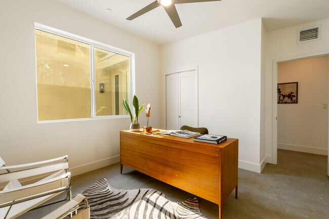 Building Photo - 361 W Sunview Ave