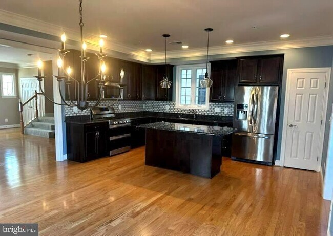 Building Photo - 113 Henry Stoupe Way