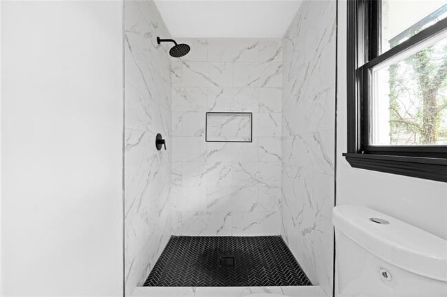 Building Photo - 1628 E Kellogg Cir