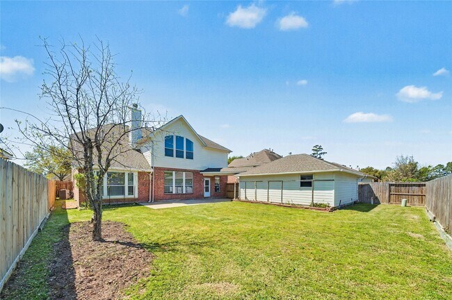 Building Photo - 17422 Memorial Blossom Dr