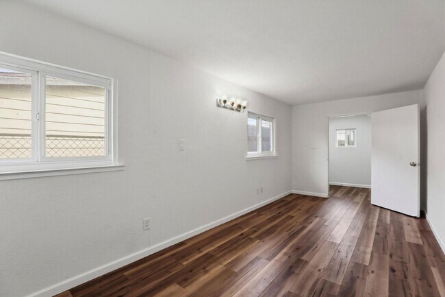 Building Photo - 5741 39th St