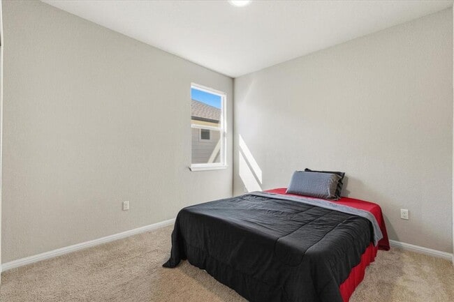 Building Photo - 112 Rainmaker Cv