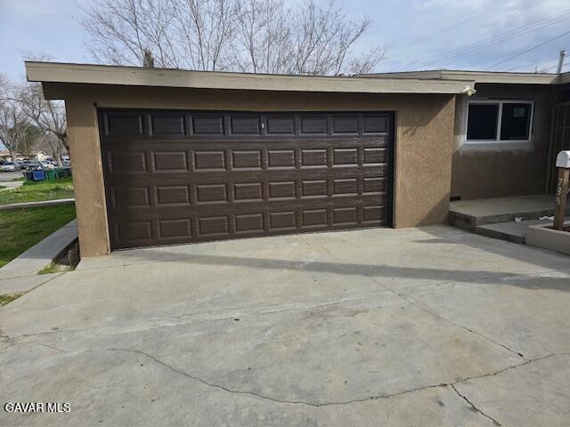 Building Photo - 730 W Ave H-10