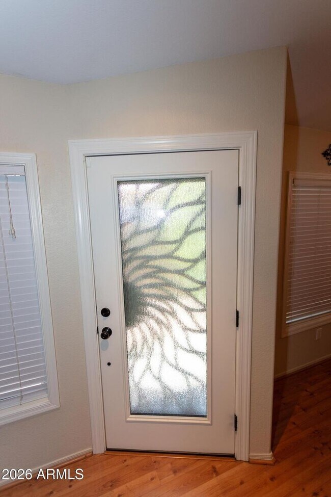 Building Photo - LOVELY SINGLE LEVEL 3 BEDROOM W/DEN 2 BATH PEORIA HOME VERY CLEAN!