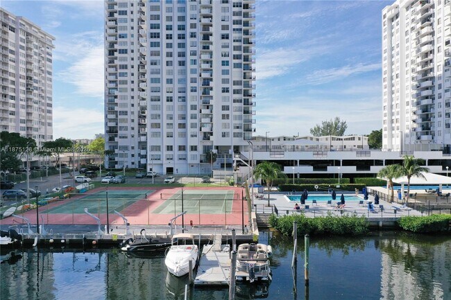 Building Photo - 2780 NE 183rd St