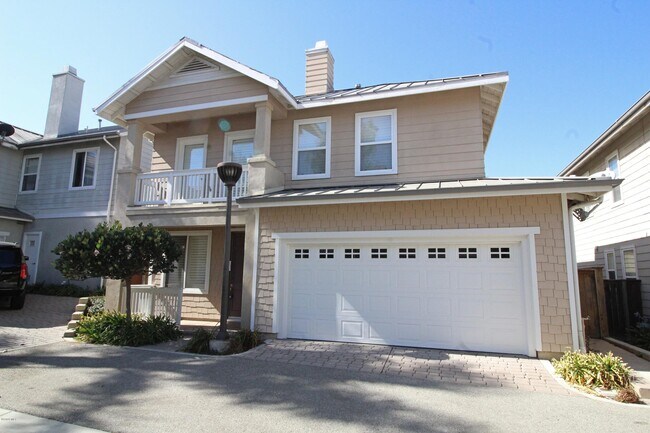 Building Photo - 785 E Port Hueneme Rd
