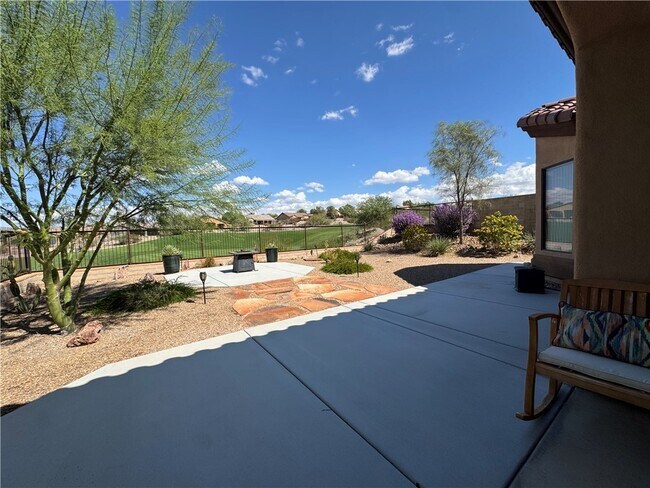 Building Photo - 2793 Esmerelda Dr