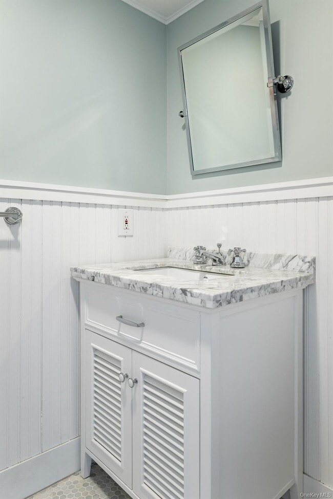 Building Photo - 291 Roaring Brook Rd