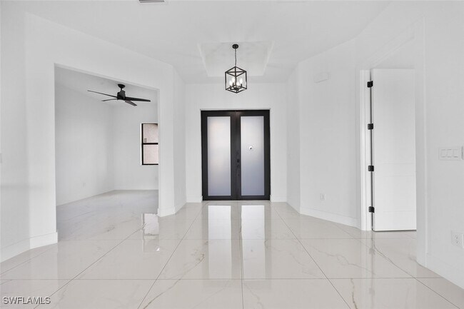 Building Photo - 1609 Nelson Rd N