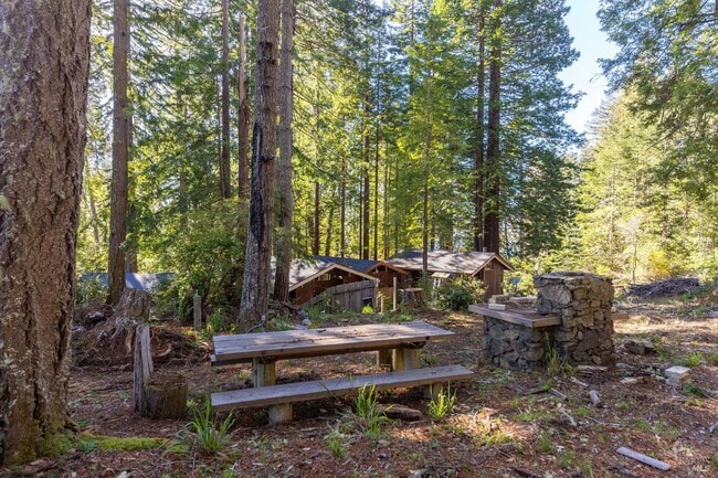 Building Photo - 22000 Timber Cove Rd