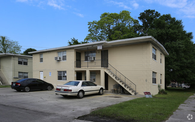Primary Photo - 1707 Logan St