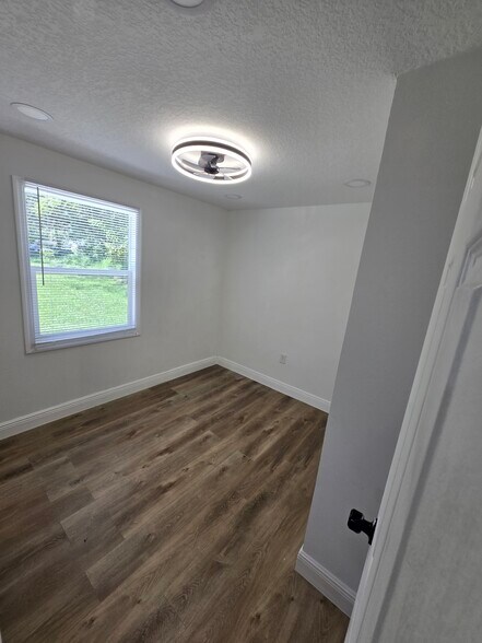 Building Photo - 4839 Clarcona Ocoee Rd