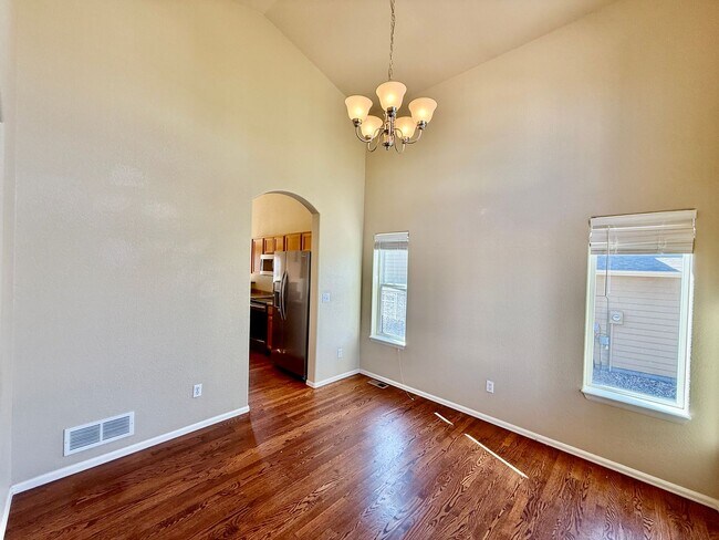 Building Photo - Spacious 4-Bedroom Home with Main level Li...