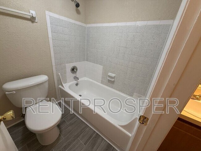 Building Photo - 4411 S Semoran Blvd