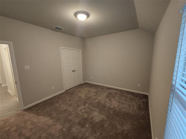 Building Photo - 621 Maple Leaf Way