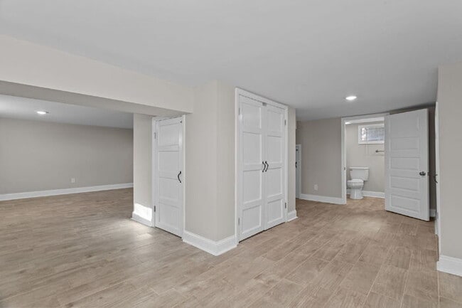Building Photo - Updated 1920s Colonial in Northside – 3 Bed, 4 Bath – Available Now – $2,895/mo