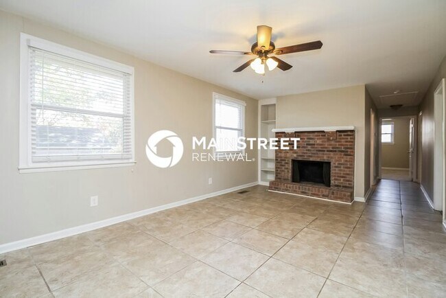 Building Photo - 3 Bedroom Pet-Friendly Home in La Vergne, ...