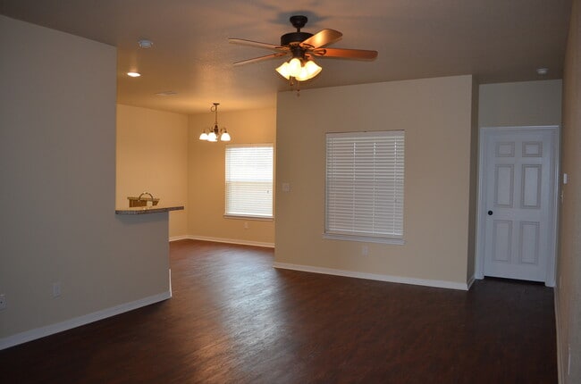 Building Photo - 1802 Tru Trail
