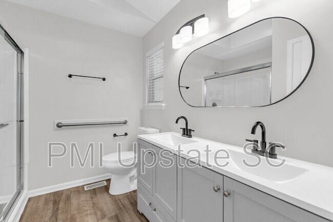 Building Photo - 244 Oak Valley Dr