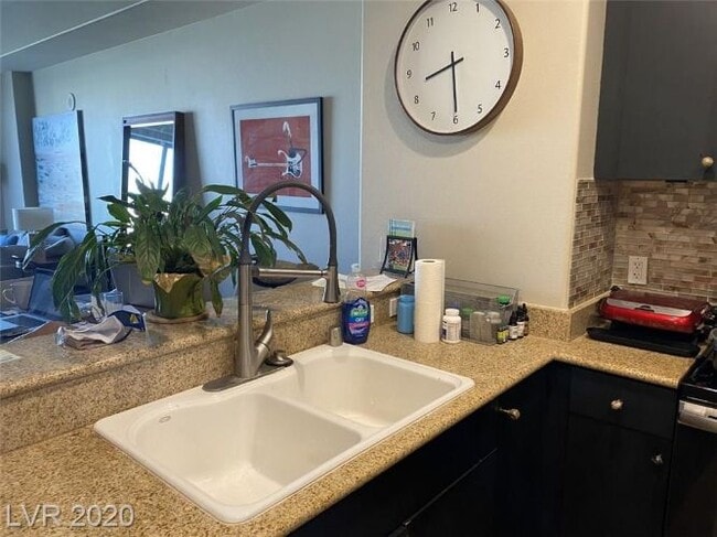 Building Photo - 8255 S Las Vegas Blvd