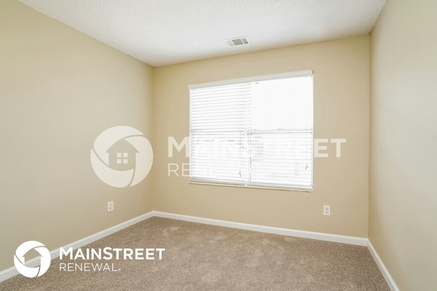 Building Photo - 6354 Klondike River Rd