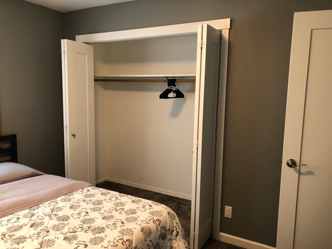 Building Photo - 5201 W 14th Ave