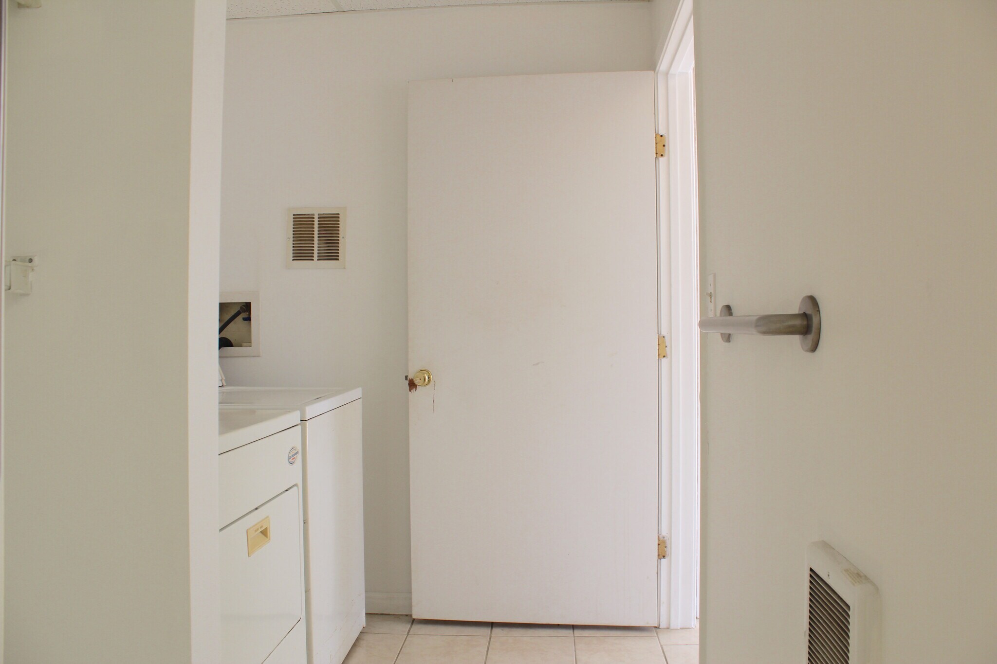 Building Photo - 28 Brown Hollow Ln